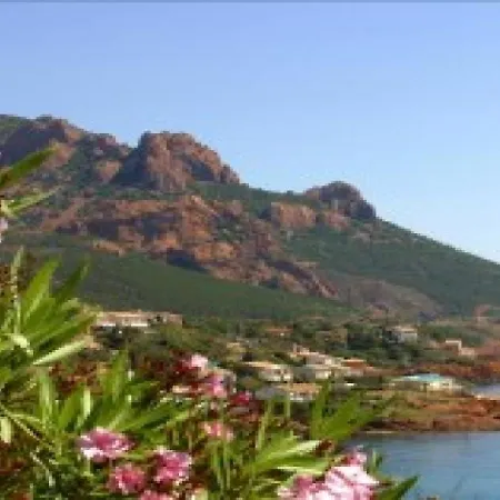 Agay Plage 9 Apartamento *